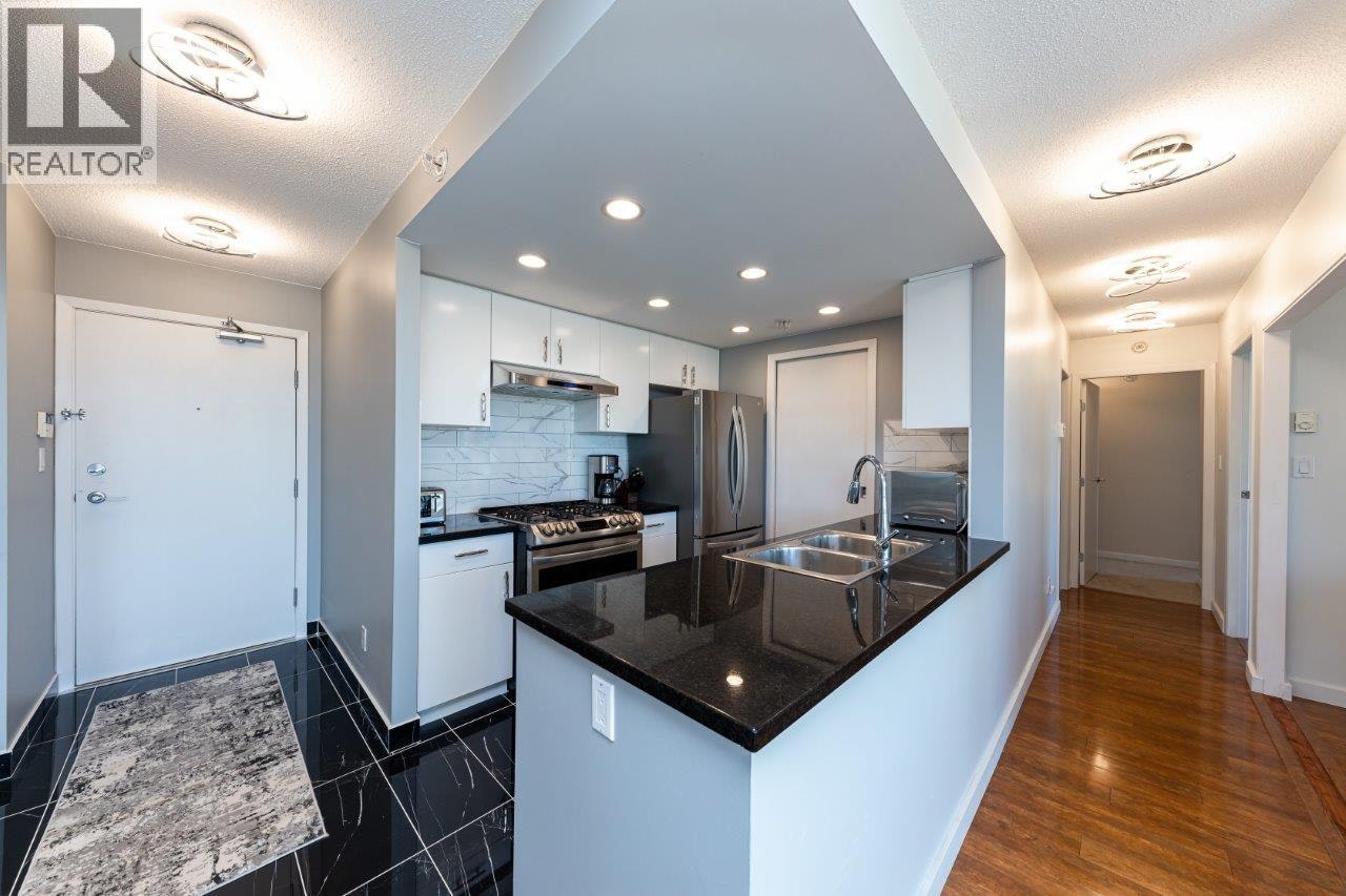 2905-1033 Marinaside Crescent, Vancouver, BC, V6Z 3A3