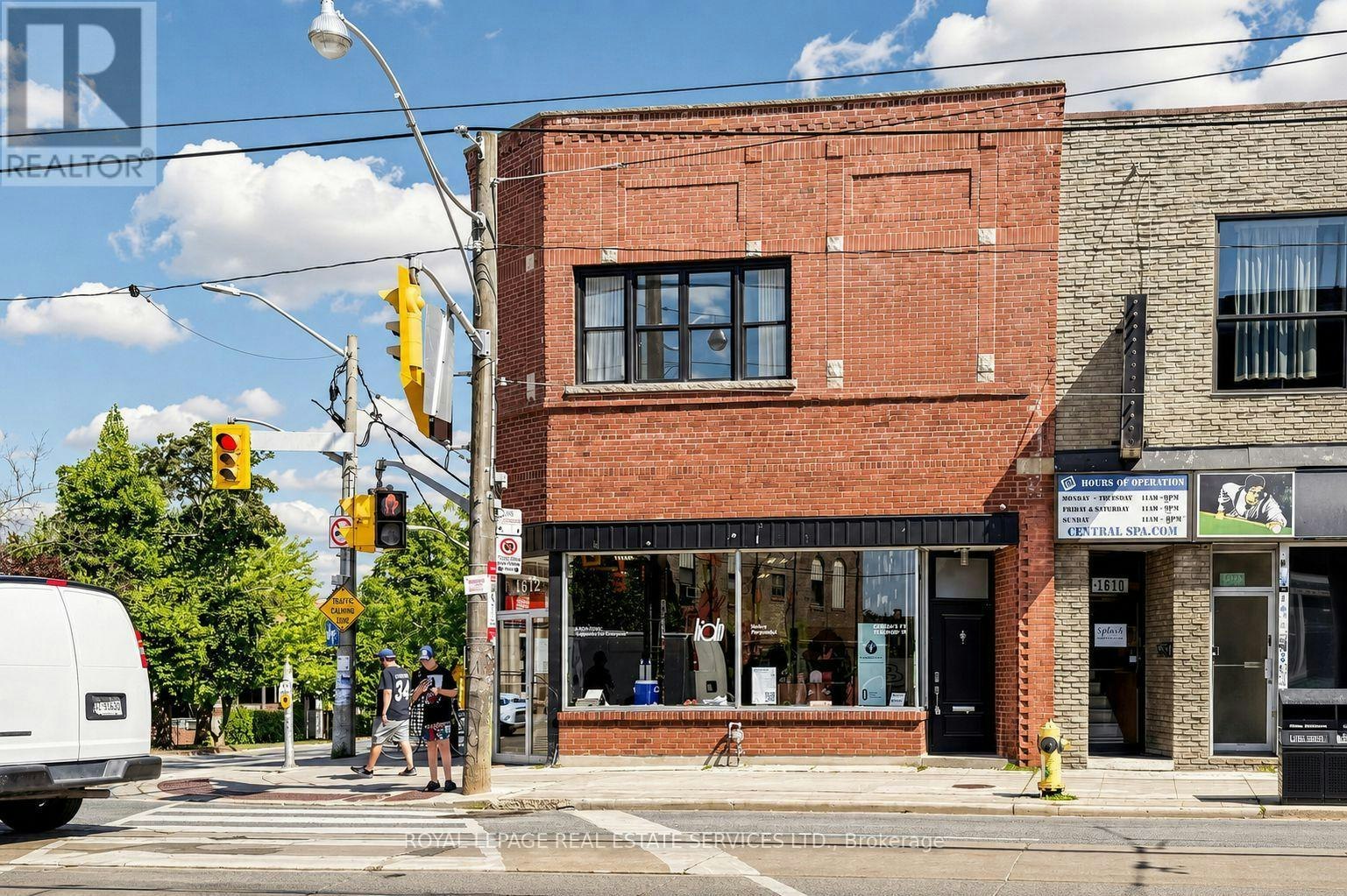 UPPER-1612 Dundas Street W, Toronto, ON, M6K 1T8
