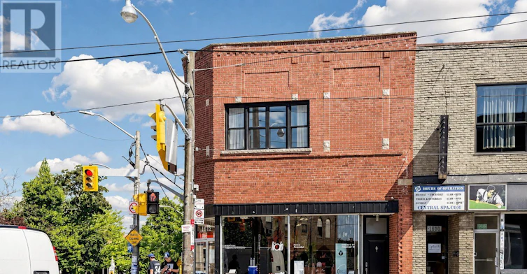 UPPER-1612 Dundas Street W, Toronto, ON, M6K 1T8