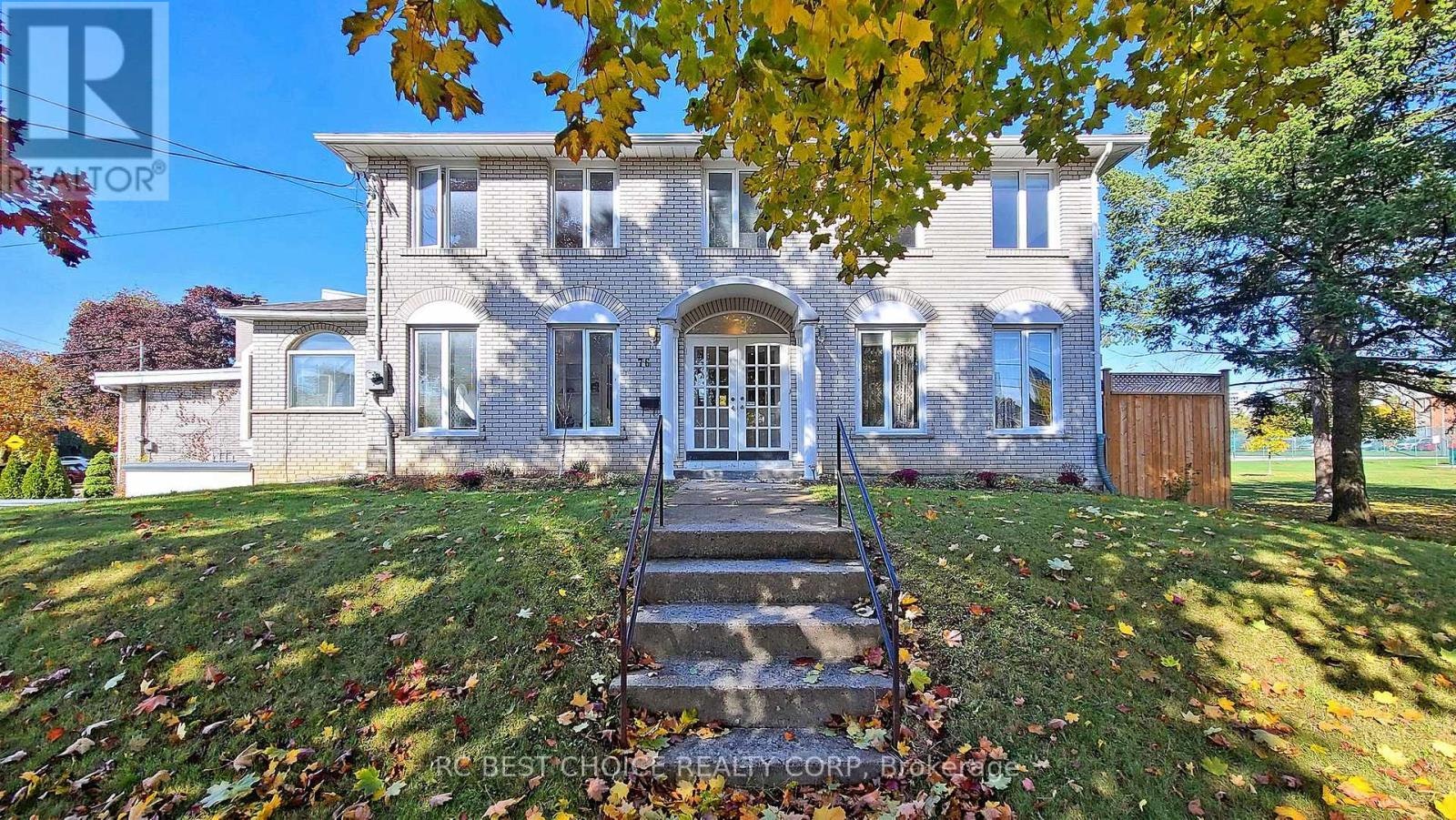 76 Rockford Road, Toronto, ON, M2R 3A7