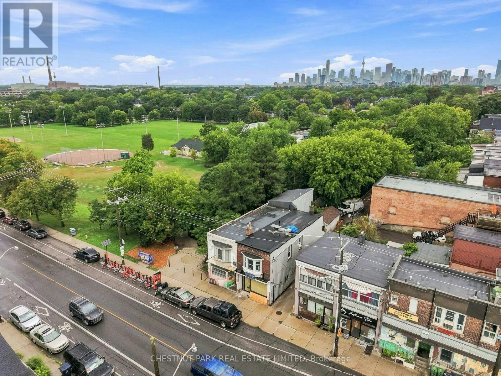 1-208 Greenwood Avenue, Toronto, ON, M4L 2R1 - 3
