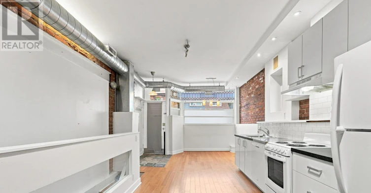 1-208 Greenwood Avenue, Toronto, ON, M4L 2R1 - 11