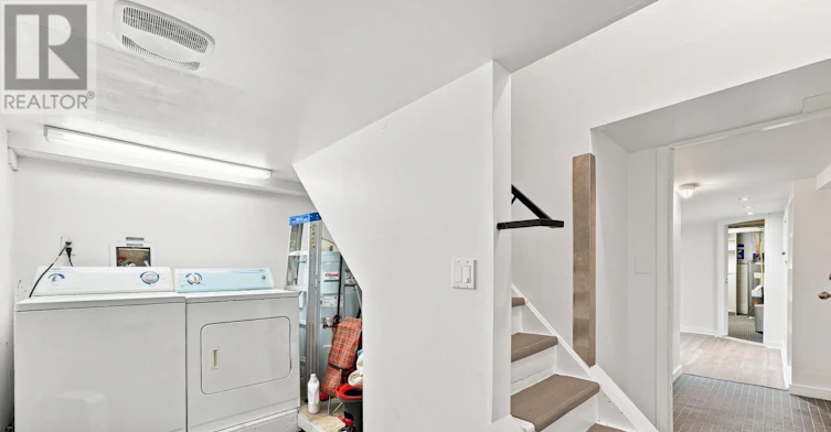 1-208 Greenwood Avenue, Toronto, ON, M4L 2R1 - 24