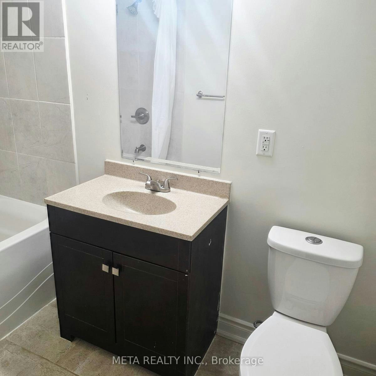 LOWER-296 Festhubert Street E, Oshawa, ON, L1H 2E2 - 8
