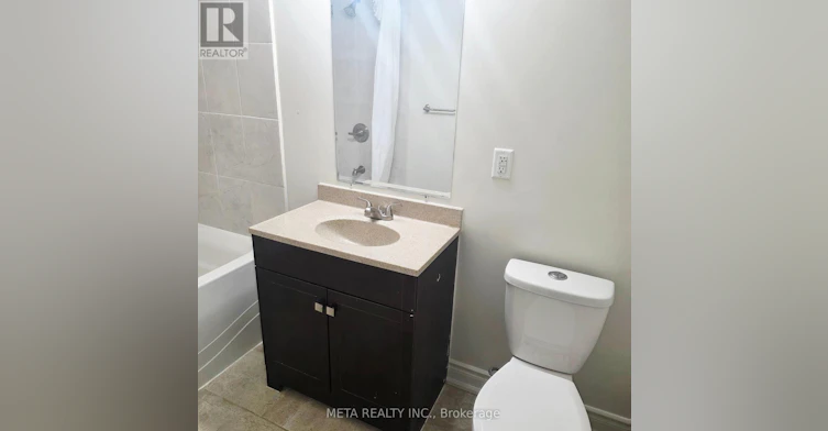 LOWER-296 Festhubert Street E, Oshawa, ON, L1H 2E2 - 8
