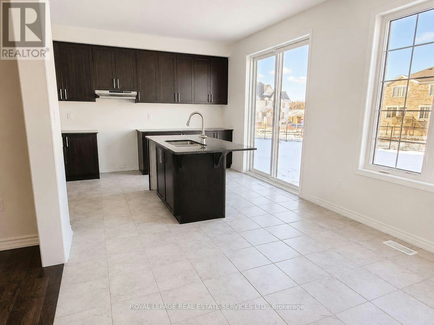 14 Morning Sparrow Drive, Vaughan, ON, L4L 6K3 - 4