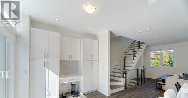 2008 Lushes Avenue, Mississauga, ON, L5J 1H2 - 13