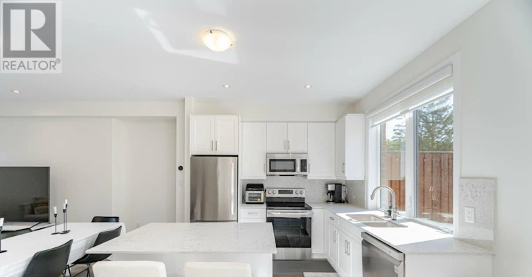 2008 Lushes Avenue, Mississauga, ON, L5J 1H2 - 11