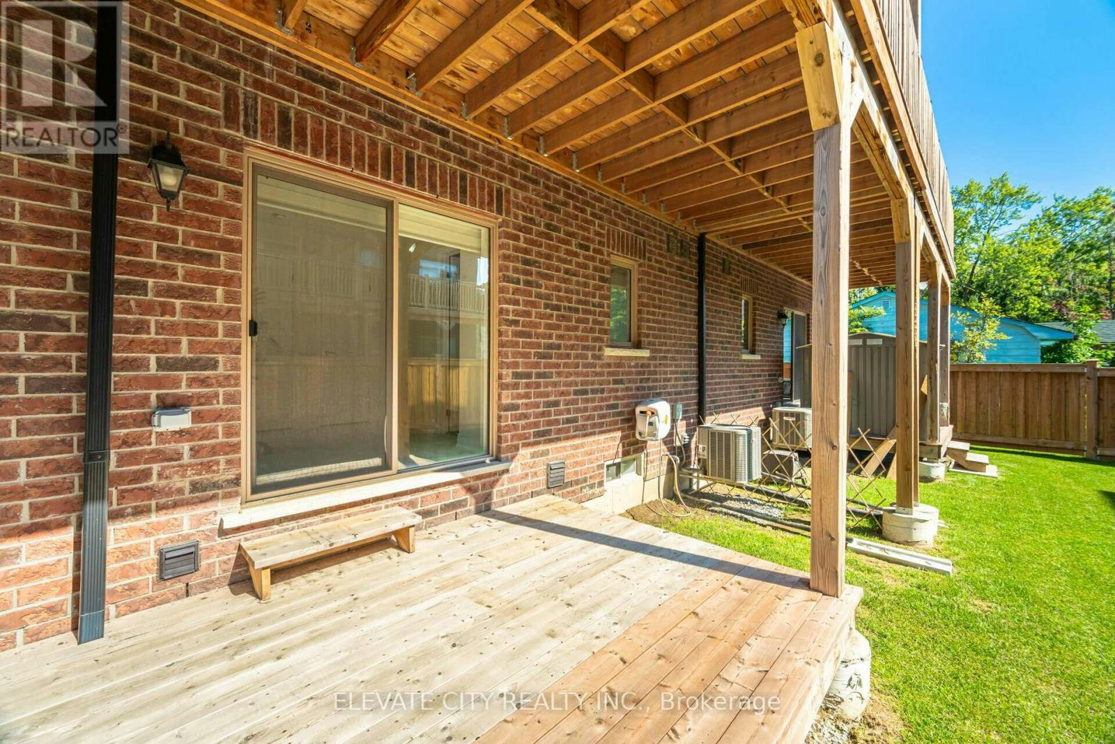 2008 Lushes Avenue, Mississauga, ON, L5J 1H2 - 24