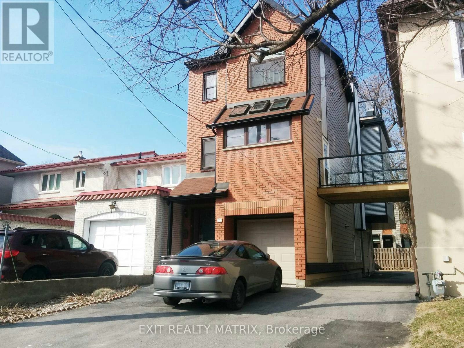B-222 Blackburn Avenue, Ottawa, ON, K1N 8A8