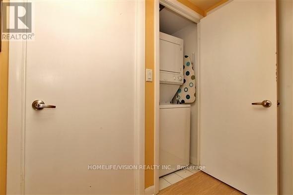 2509-600 Fleet Street, Toronto, ON, M5V 1B7 - 9