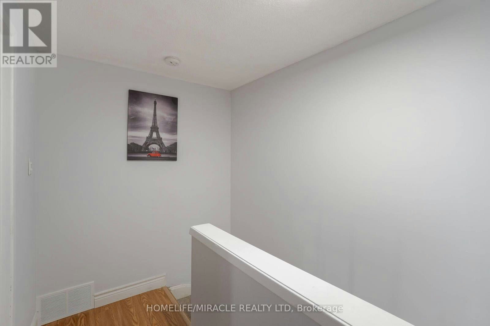 30 Hoskins Square, Brampton, ON, L6S 2N6 - 17