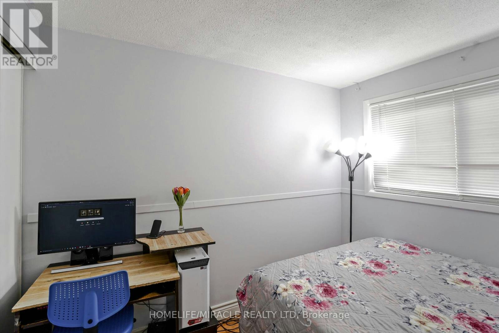 30 Hoskins Square, Brampton, ON, L6S 2N6 - 23