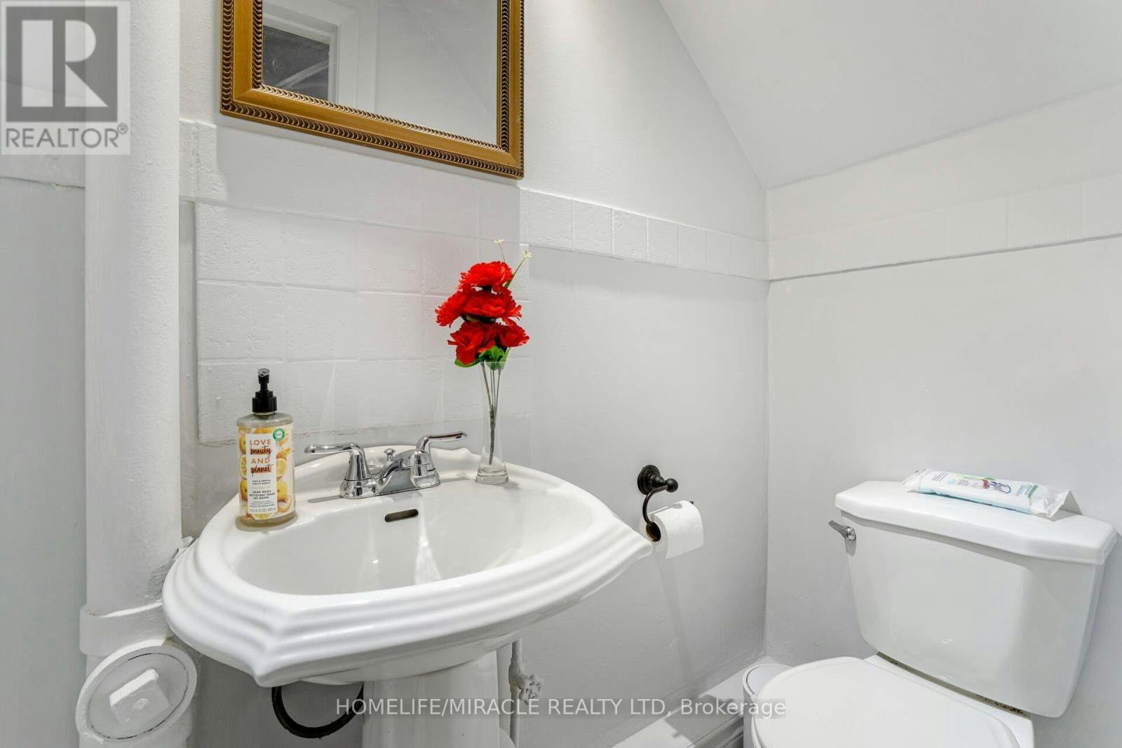 30 Hoskins Square, Brampton, ON, L6S 2N6 - 15
