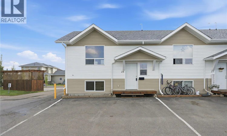 28-200 Hiebert Crescent