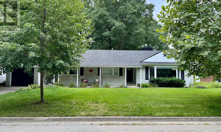 33 Braemar Crescent