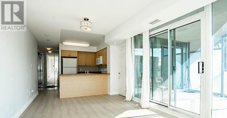 2001-30 Grand Trunk Crescent W, Toronto, ON, M5J 3A4 - 10
