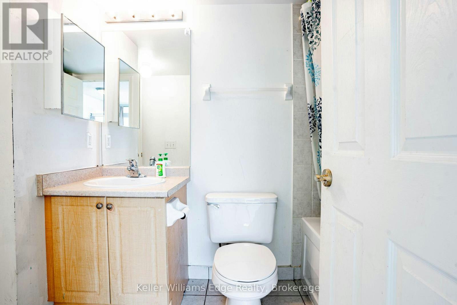 2001-30 Grand Trunk Crescent W, Toronto, ON, M5J 3A4 - 16