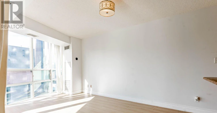 2001-30 Grand Trunk Crescent W, Toronto, ON, M5J 3A4 - 12