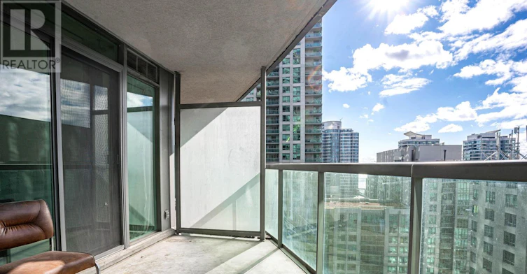2001-30 Grand Trunk Crescent W, Toronto, ON, M5J 3A4 - 18