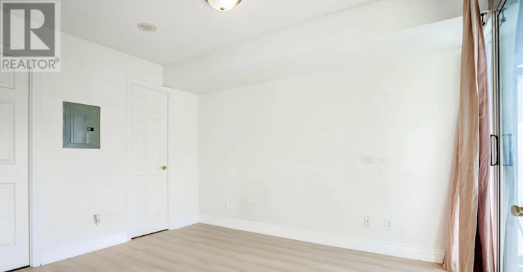 2001-30 Grand Trunk Crescent W, Toronto, ON, M5J 3A4 - 13