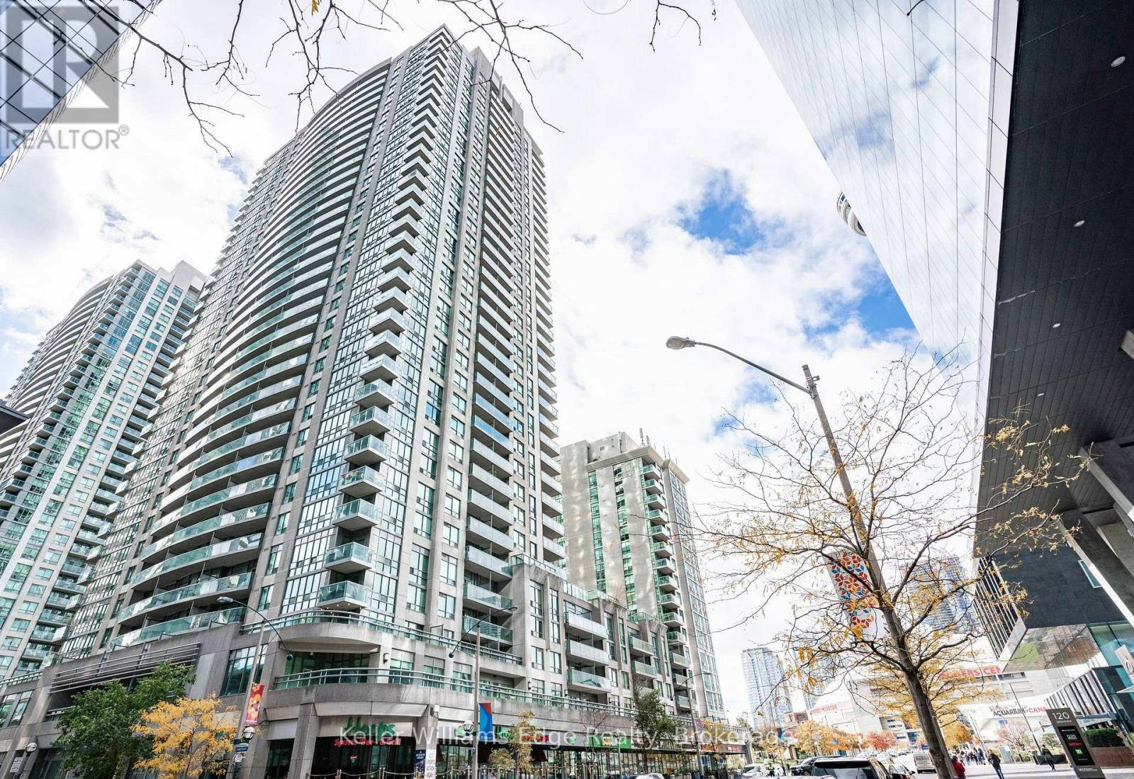 2001-30 Grand Trunk Crescent W, Toronto, ON, M5J 3A4