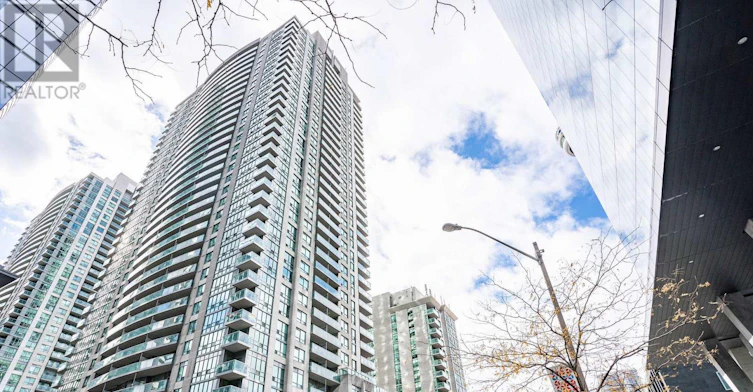 2001-30 Grand Trunk Crescent W, Toronto, ON, M5J 3A4