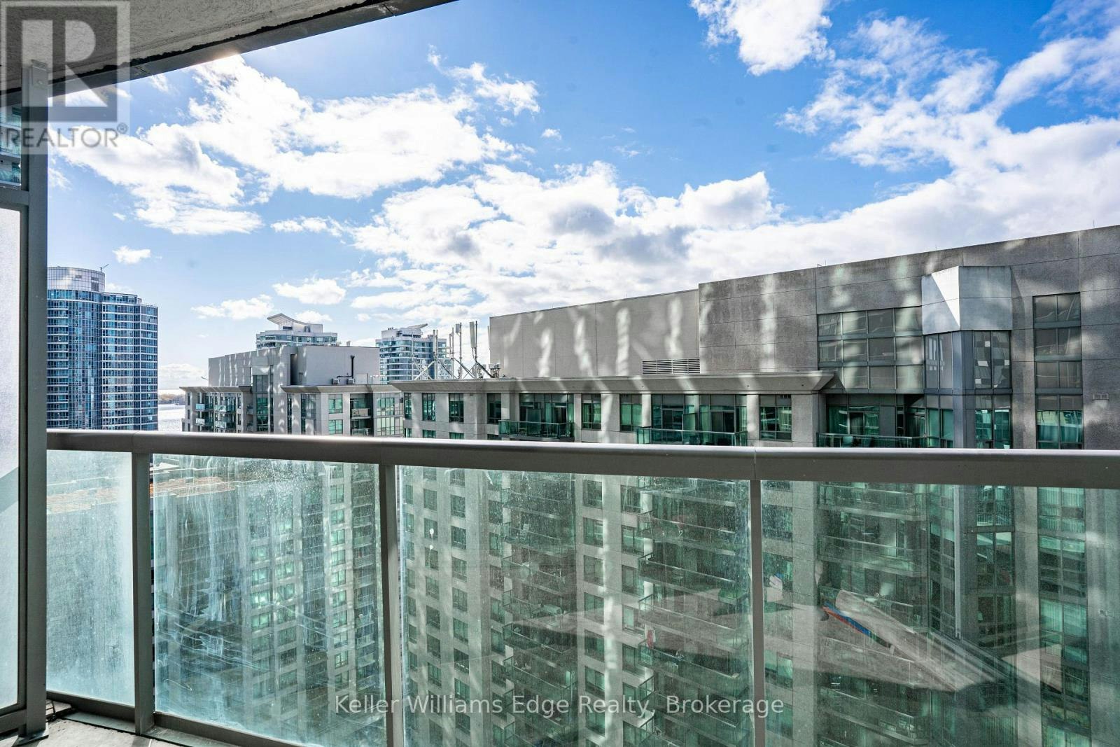 2001-30 Grand Trunk Crescent W, Toronto, ON, M5J 3A4 - 21