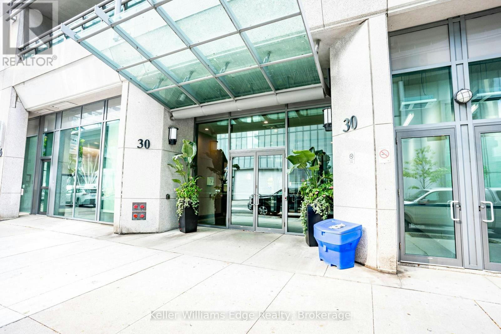 2001-30 Grand Trunk Crescent W, Toronto, ON, M5J 3A4 - 40