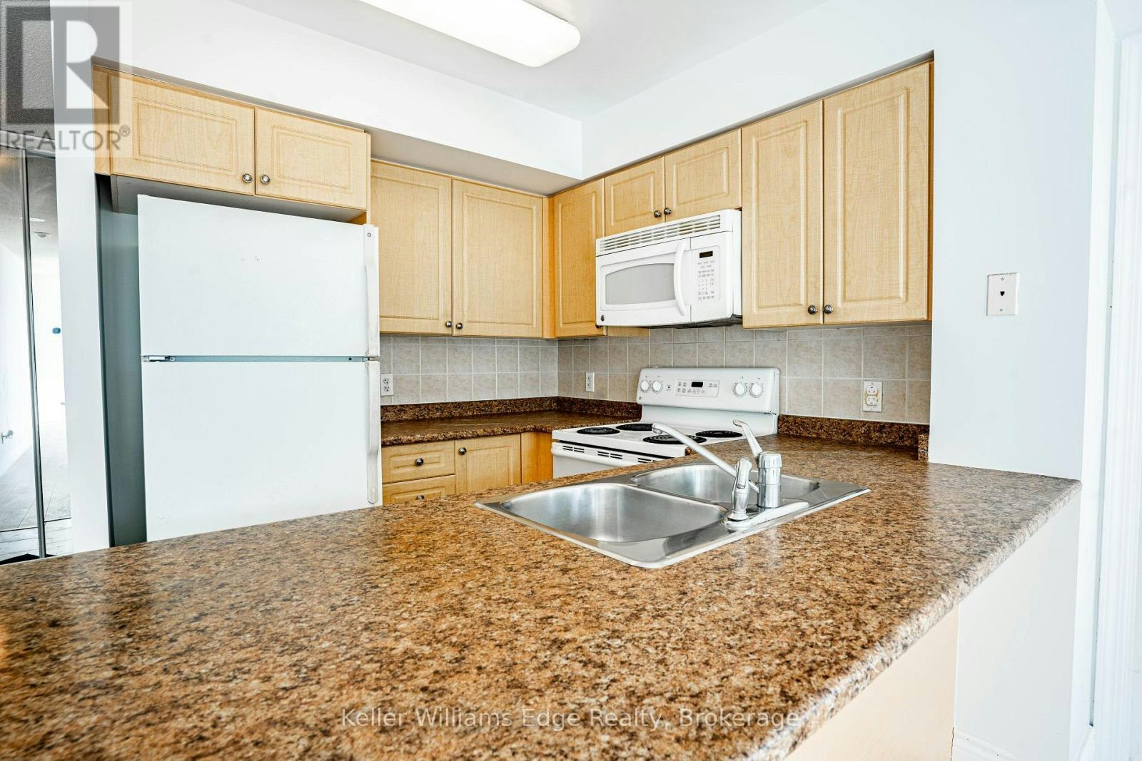 2001-30 Grand Trunk Crescent W, Toronto, ON, M5J 3A4 - 7