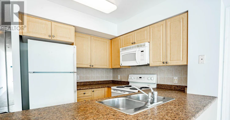 2001-30 Grand Trunk Crescent W, Toronto, ON, M5J 3A4 - 7
