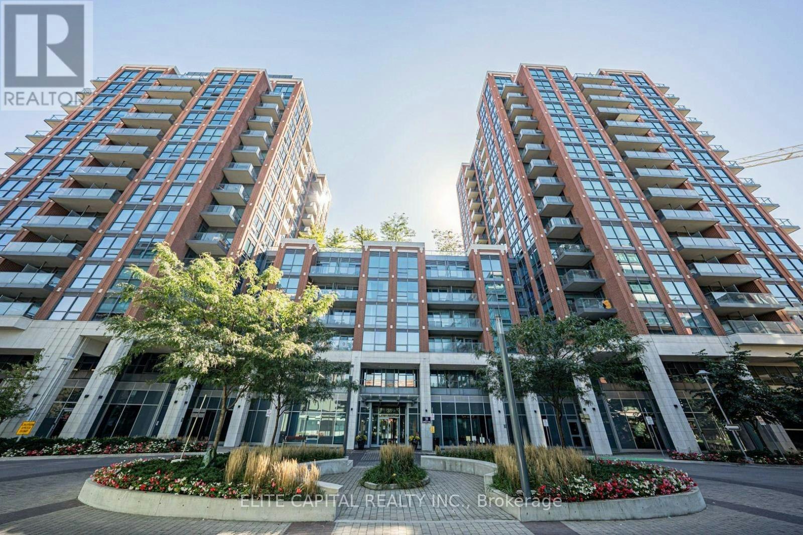 740-31 Tippett Road, Toronto, ON, M3H 0C8