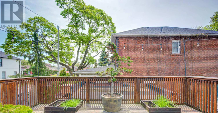 95 Hopedale Avenue, Toronto, ON, M4K 3M9 - 46