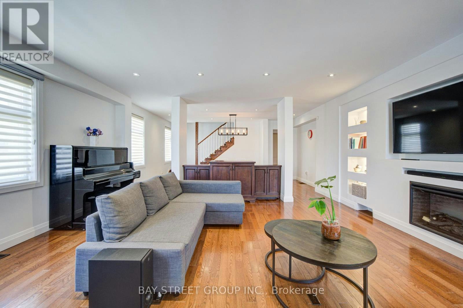 95 Hopedale Avenue, Toronto, ON, M4K 3M9 - 6