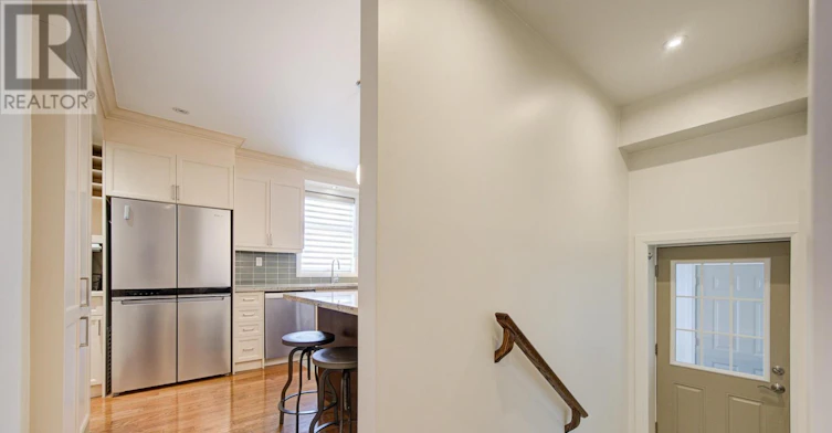 95 Hopedale Avenue, Toronto, ON, M4K 3M9 - 13