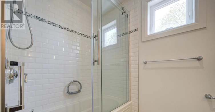 95 Hopedale Avenue, Toronto, ON, M4K 3M9 - 24