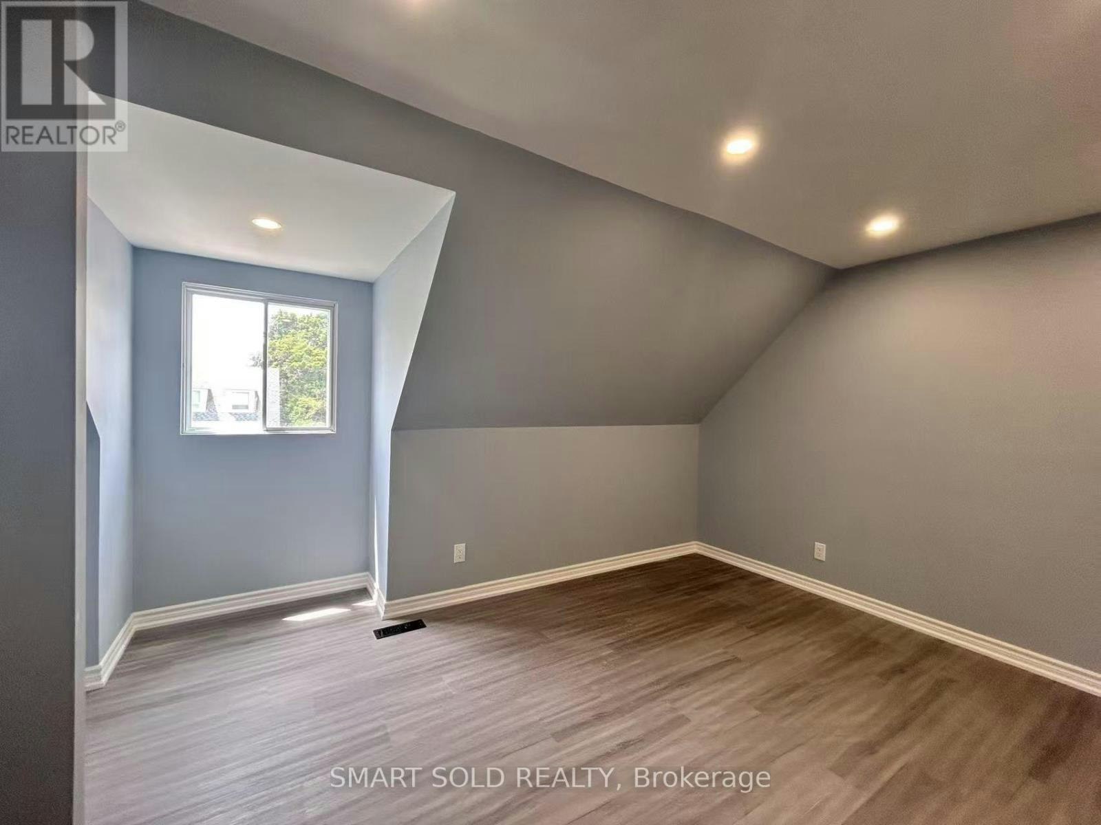 795 Pam Crescent, Newmarket, ON, L3Y 5B7 - 8