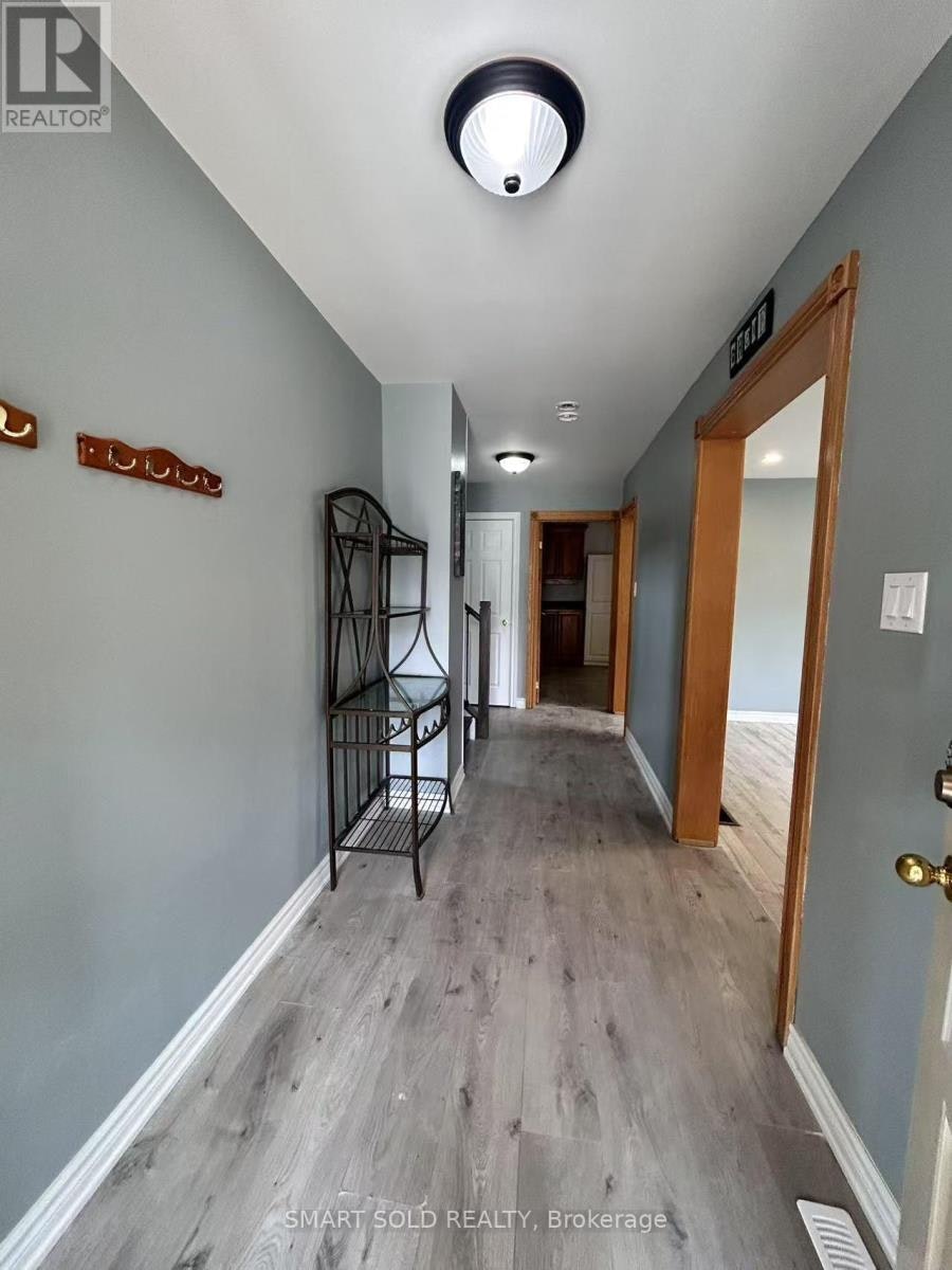795 Pam Crescent, Newmarket, ON, L3Y 5B7 - 2