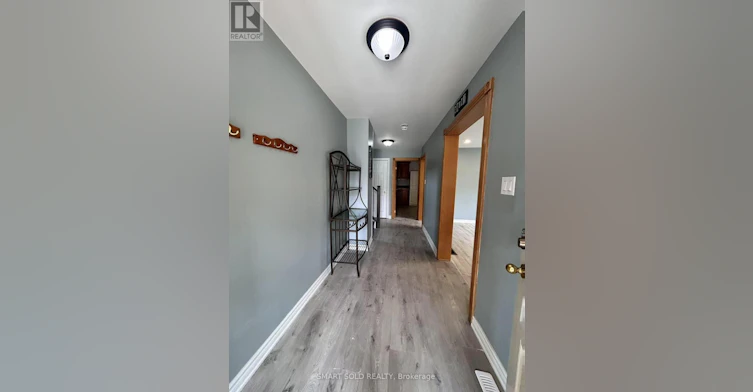 795 Pam Crescent, Newmarket, ON, L3Y 5B7 - 2