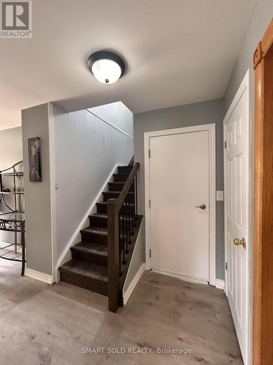 795 Pam Crescent, Newmarket, ON, L3Y 5B7 - 4