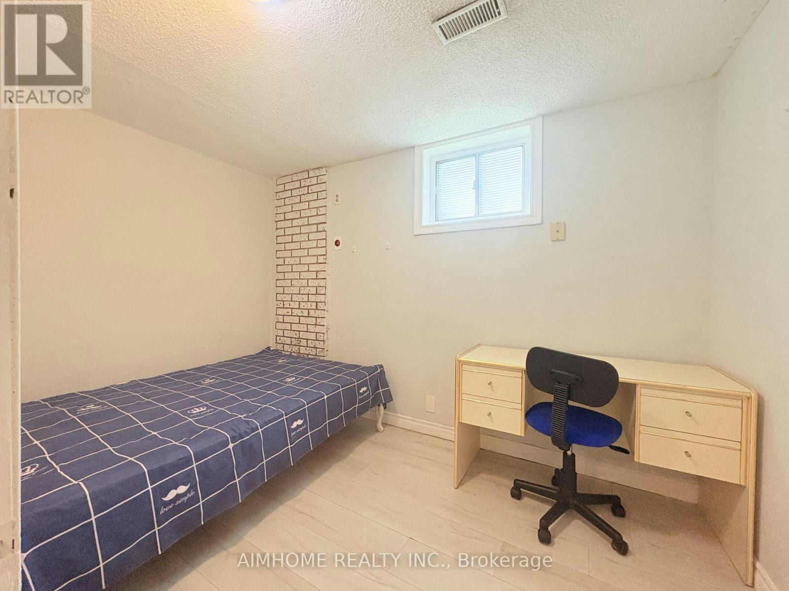 70 Micmac Crescent, Toronto, ON, M2H 2K2 - 5
