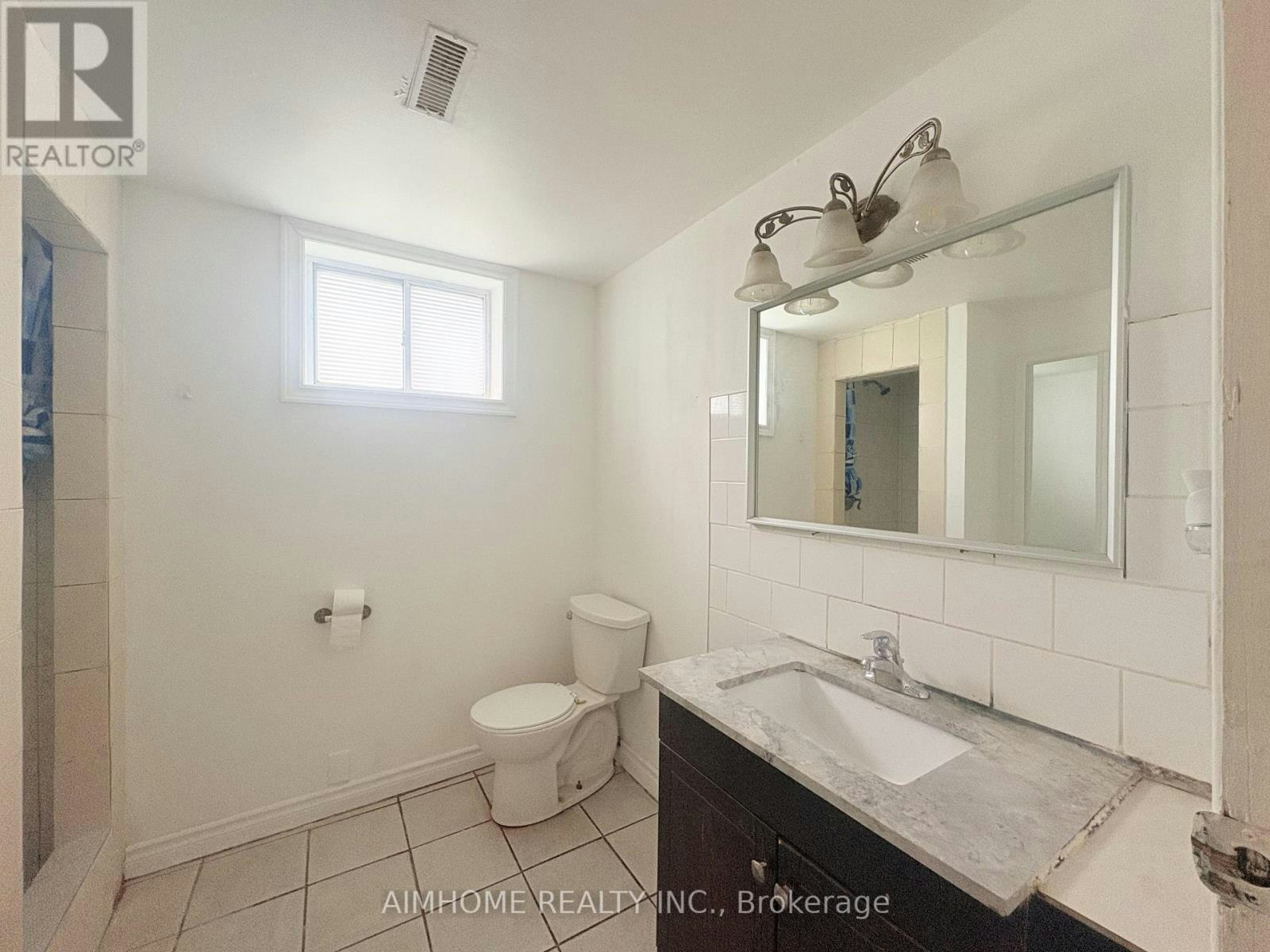 70 Micmac Crescent, Toronto, ON, M2H 2K2 - 6