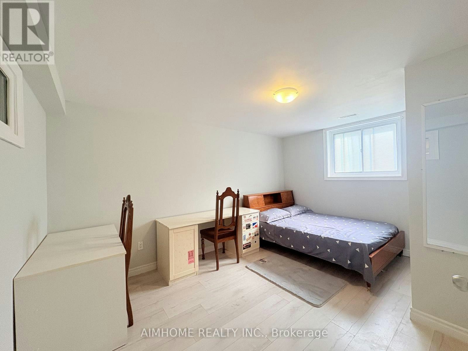 70 Micmac Crescent, Toronto, ON, M2H 2K2 - 4