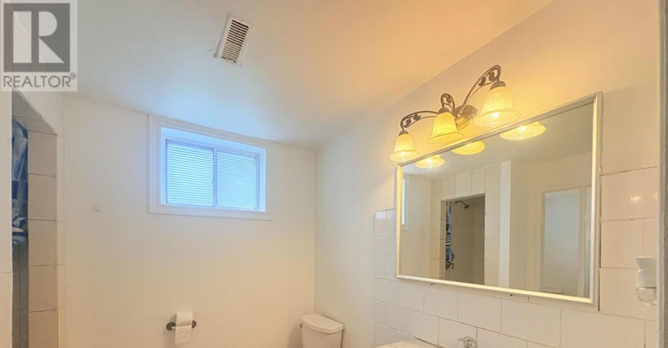 70 Micmac Crescent, Toronto, ON, M2H 2K2 - 8