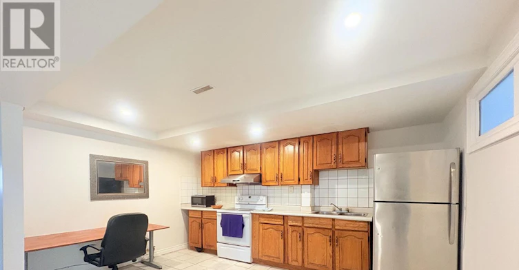 70 Micmac Crescent, Toronto, ON, M2H 2K2 - 2