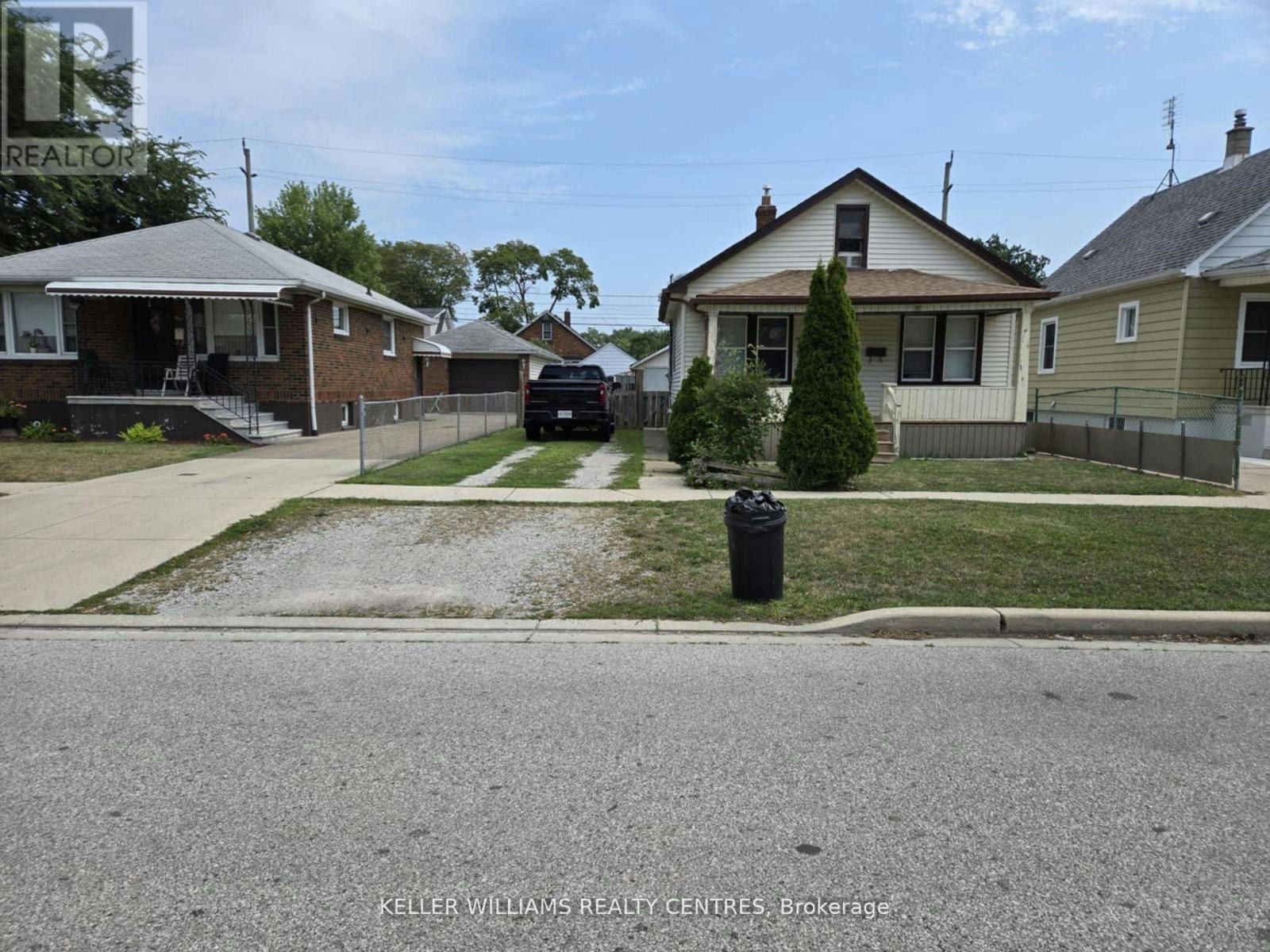 1868 Albert Road, Windsor, ON, N8W 3W9