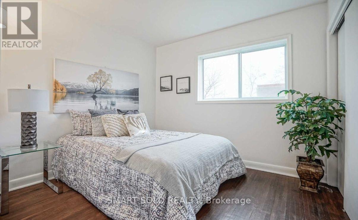32 East Drive, Markham, ON, L6G 1A4 - 6