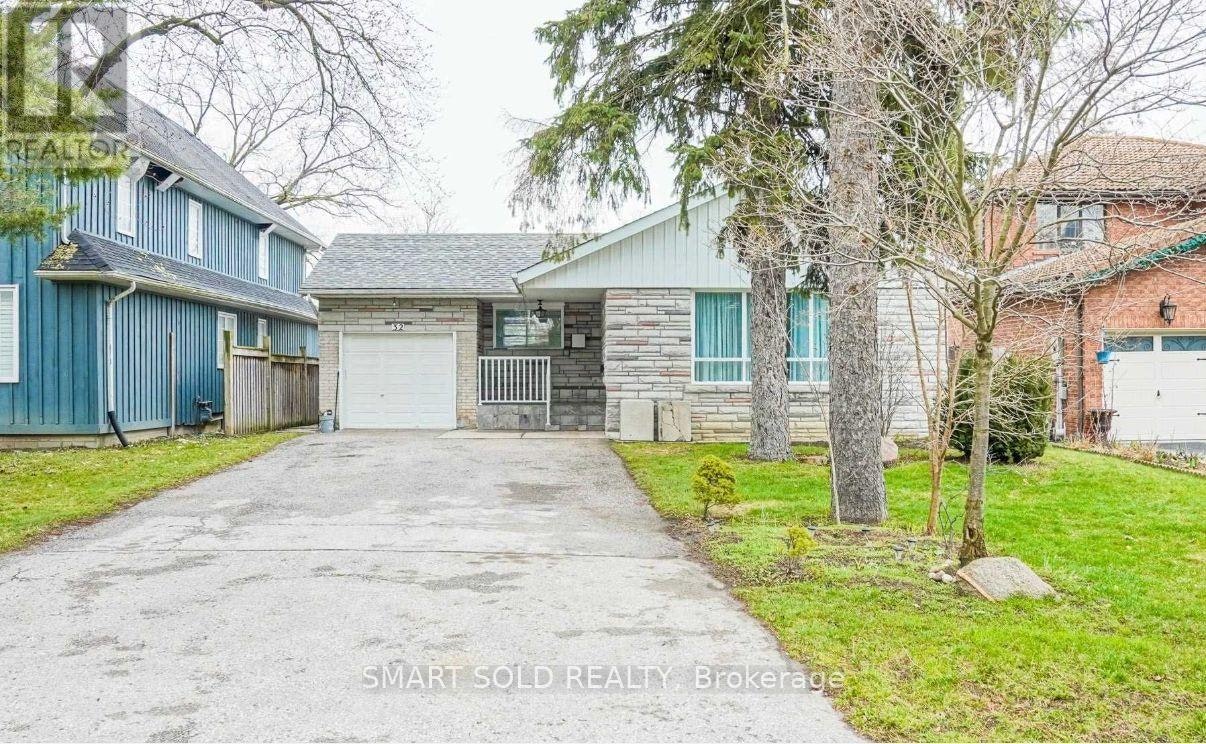32 East Drive, Markham, ON, L6G 1A4