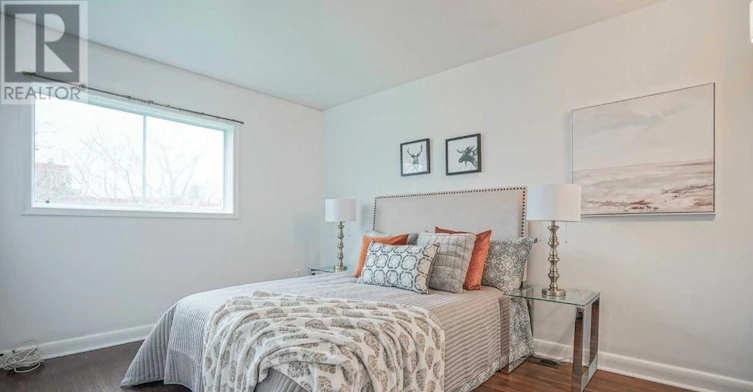 32 East Drive, Markham, ON, L6G 1A4 - 5