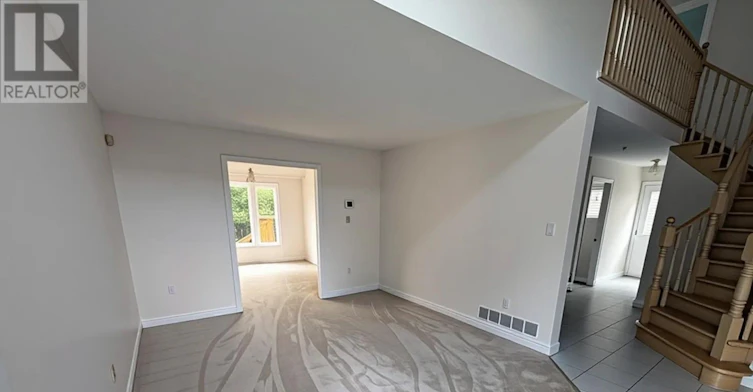 43 Falconridge Drive, Hamilton, ON, L9B 2P3 - 6
